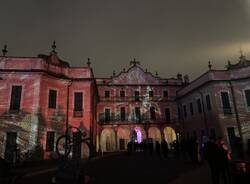 Le nuove luci di Natale ai giardini Estensi