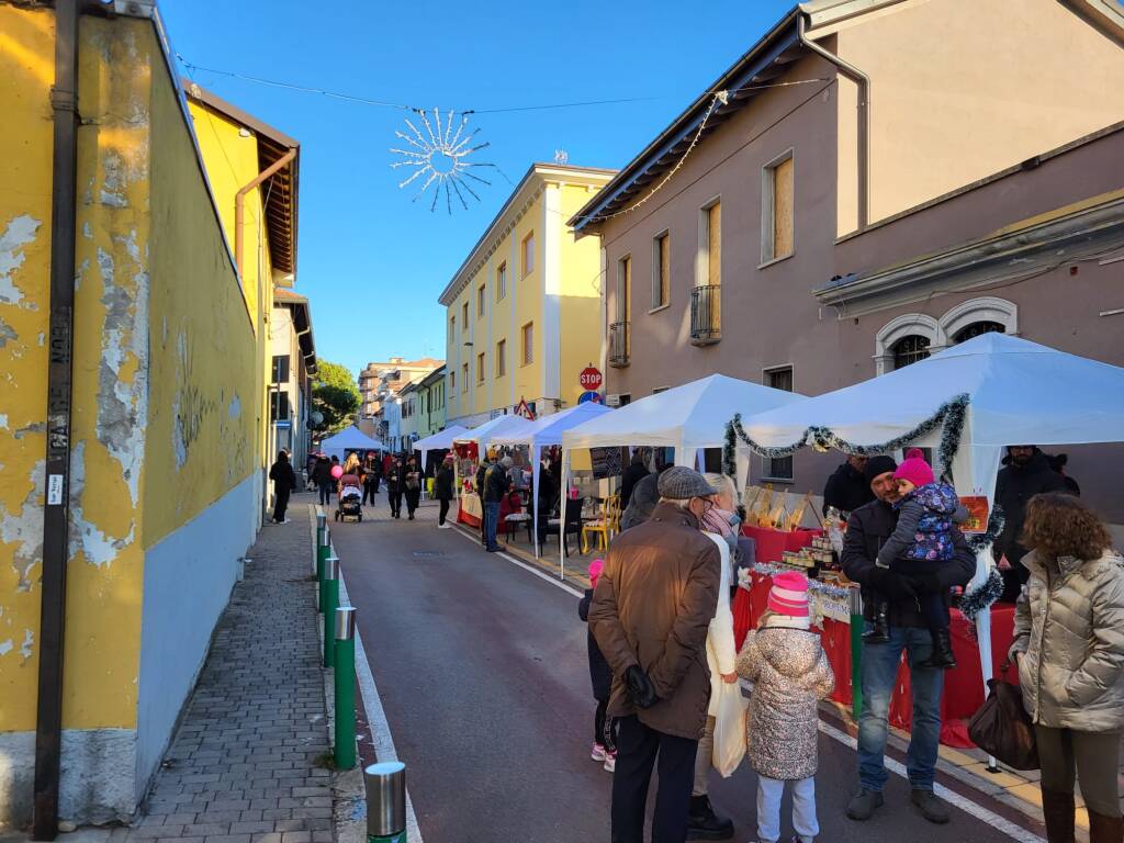 Nel Legnanese si accende in Natale