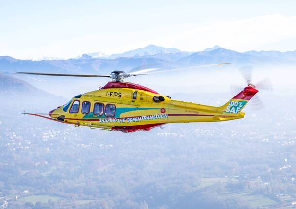 Primo volo con carburante sostenibile per l’AW139 di Leonardo