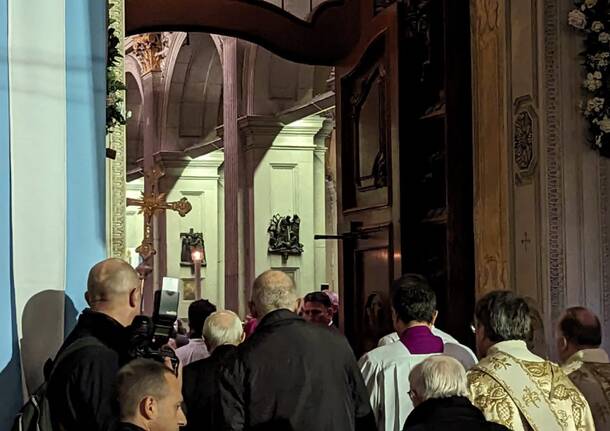 Saronno celebra la solenne chiusura della Porta Santa