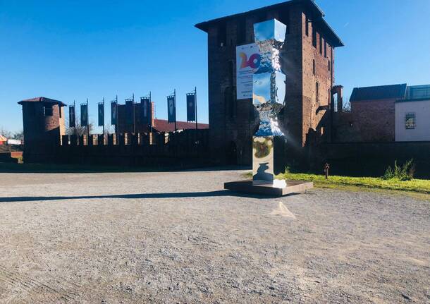 Sculture di Helidon Xhixha Legnano