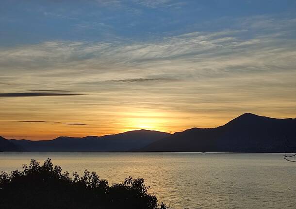 Tramonto d'inverno a Luino
