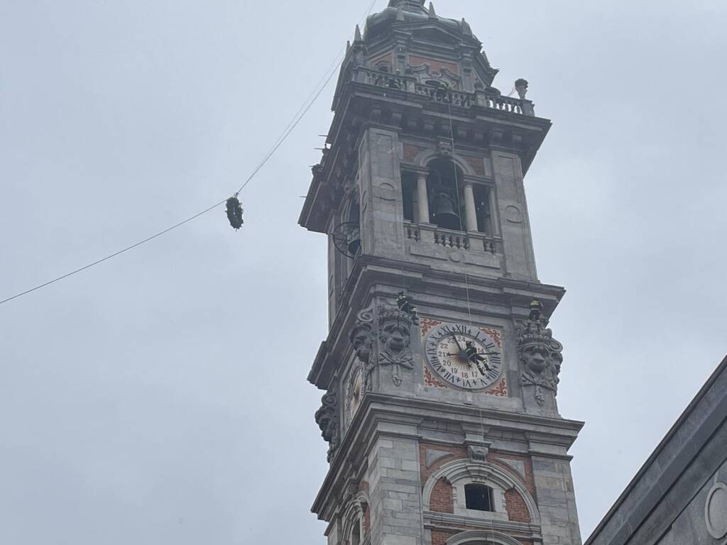 Una corona sul Bernascone: la tradizione dei vigili del Fuoco per l'Immacolata