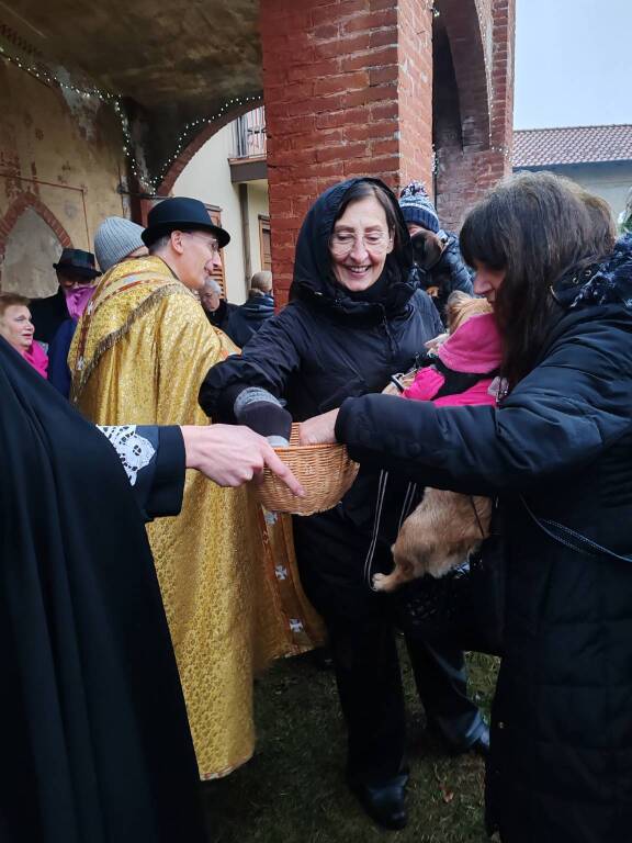 Anche a Olgiate Olona la benedizione degli animali
