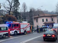 Autobus fuori strada a Varese