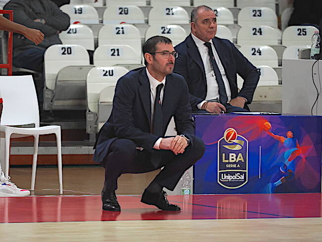 Itelyum Varese - CSM Oradea 100-81
