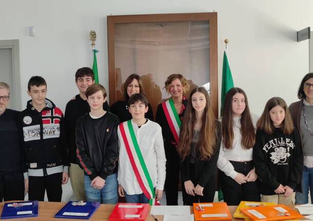 consiglio comunale dei ragazzi travedona monate