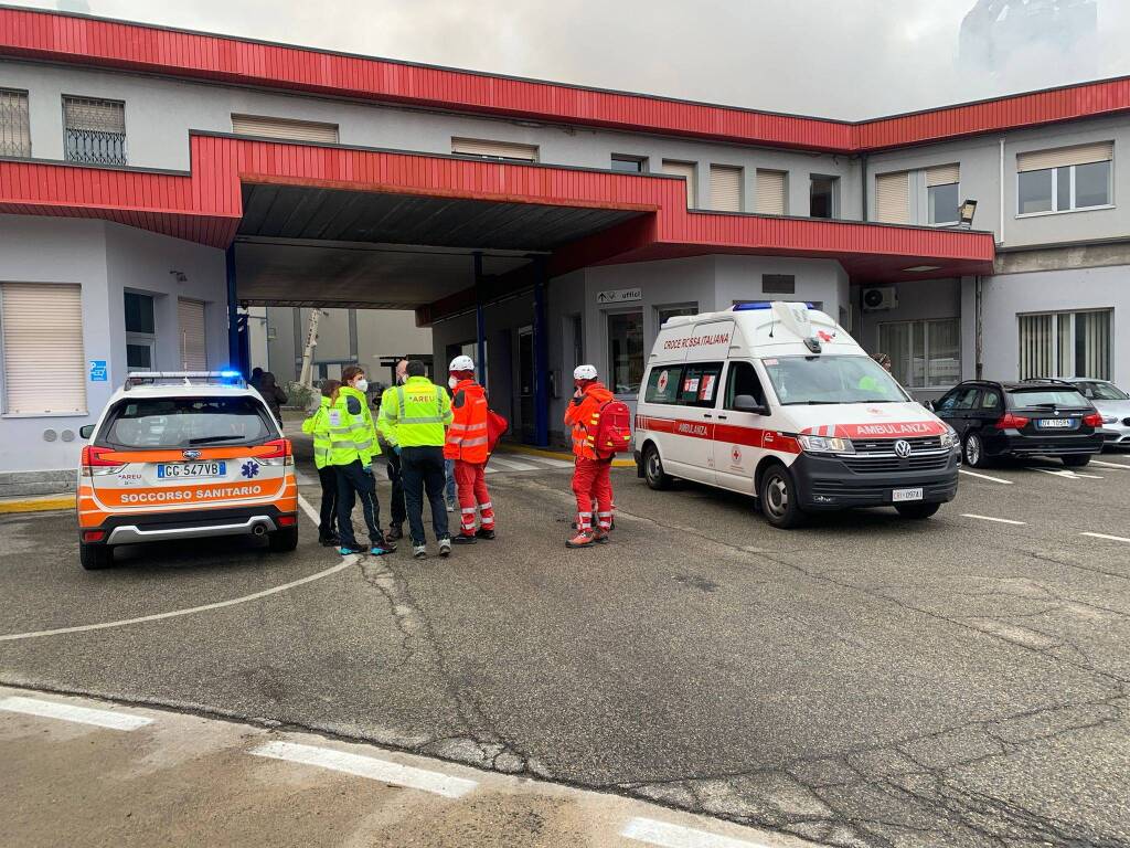 Incendio al cementificio di Caravate