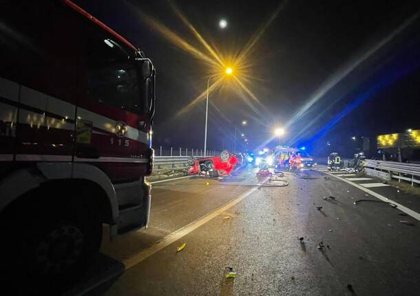 Incidente nella notte lungo la A8 allo svincolo di Legnano