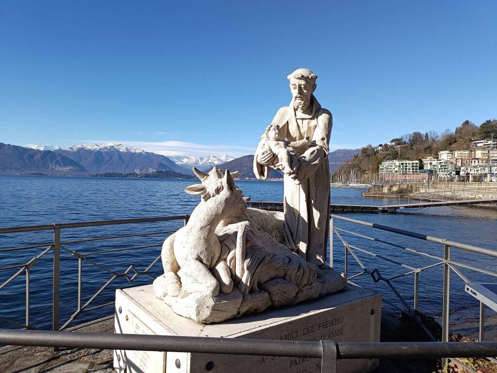 laveno, lago maggiore, paola pescatori