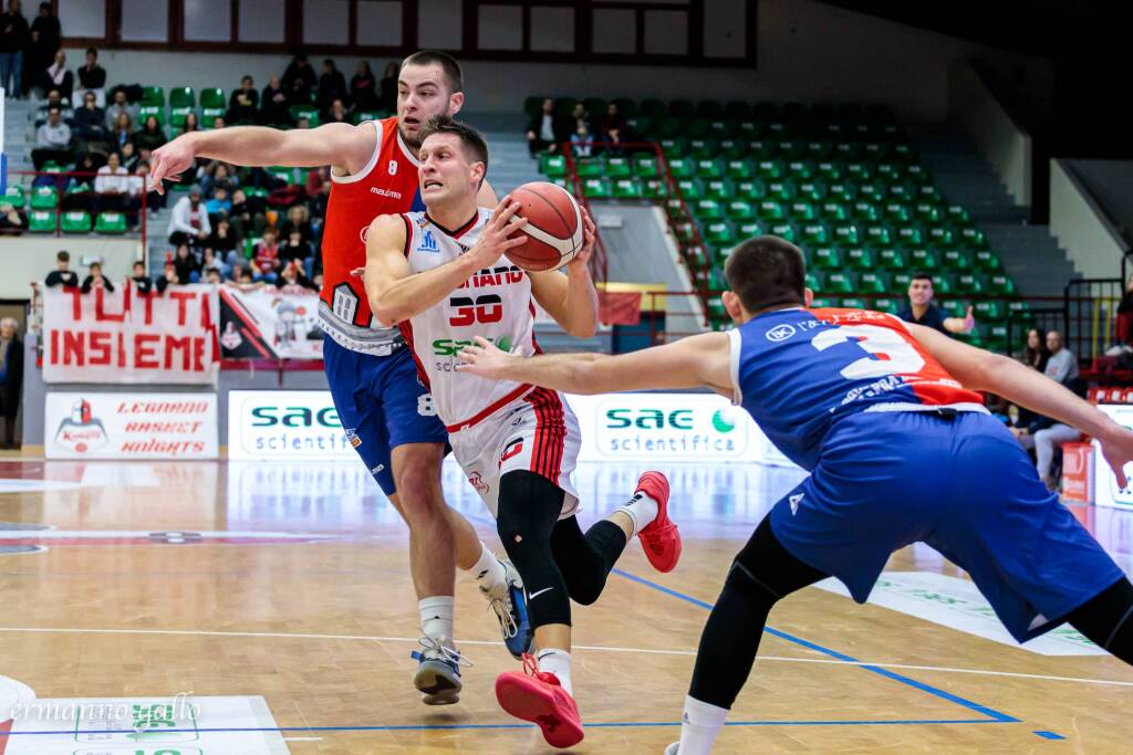 Legnano Basket, la vittoria casalinga contro Cassino. By Ermanno Gallo