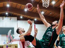 Legnano Basket perde contro Omegna, le foto di Ermanno Gallo