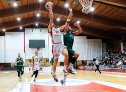 Legnano Basket perde contro Omegna, le foto di Ermanno Gallo