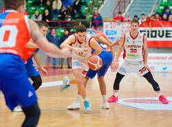 Legnano Basket sfida Cassino. Foto by Daniele Zaffaroni