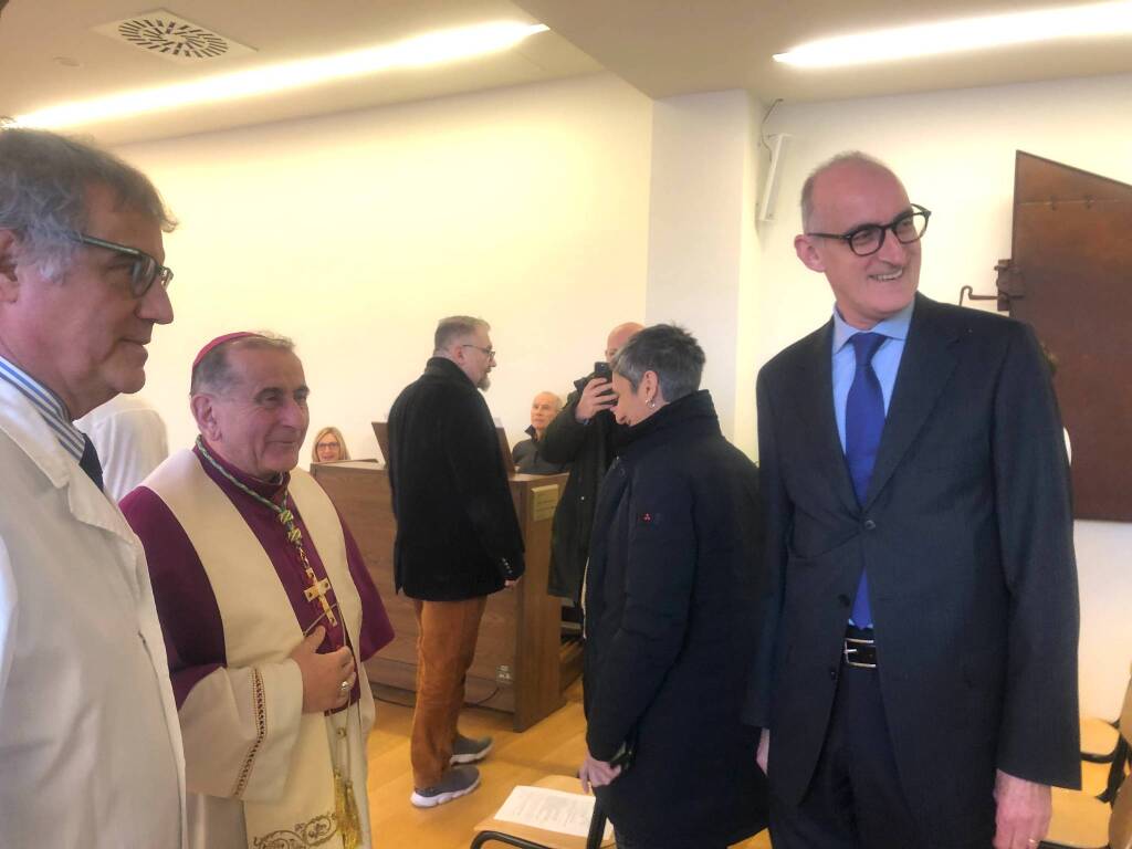 Mons. Delpini in visita pastorale nell'Oltrestazione a Legnano