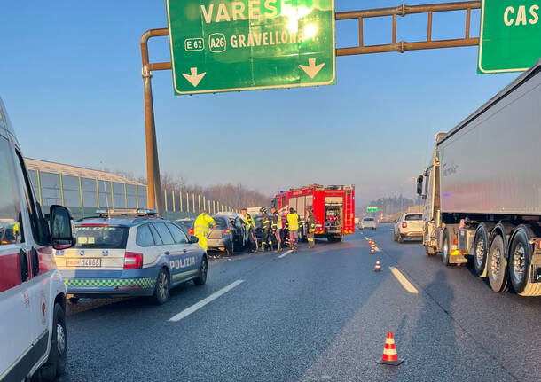 Scontro in autostrada: paralizzata la A8 all'altezza di Legnano