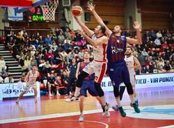 Al Pala Borsani la sfida tra Legnano Basket e Salerno, by Daniele Zaffaroni