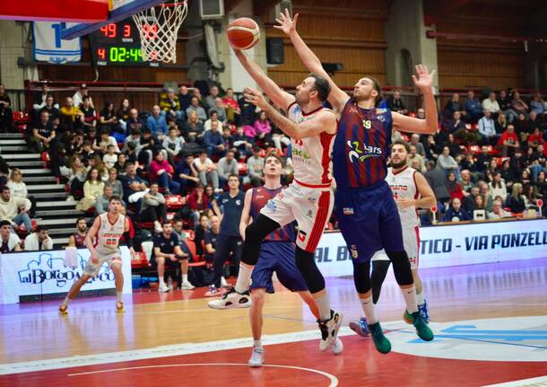 Al Pala Borsani la sfida tra Legnano Basket e Salerno, by Daniele Zaffaroni