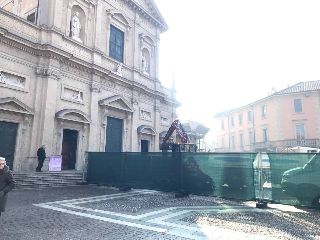 Avviati i lavori in piazza Libertà a Saronno