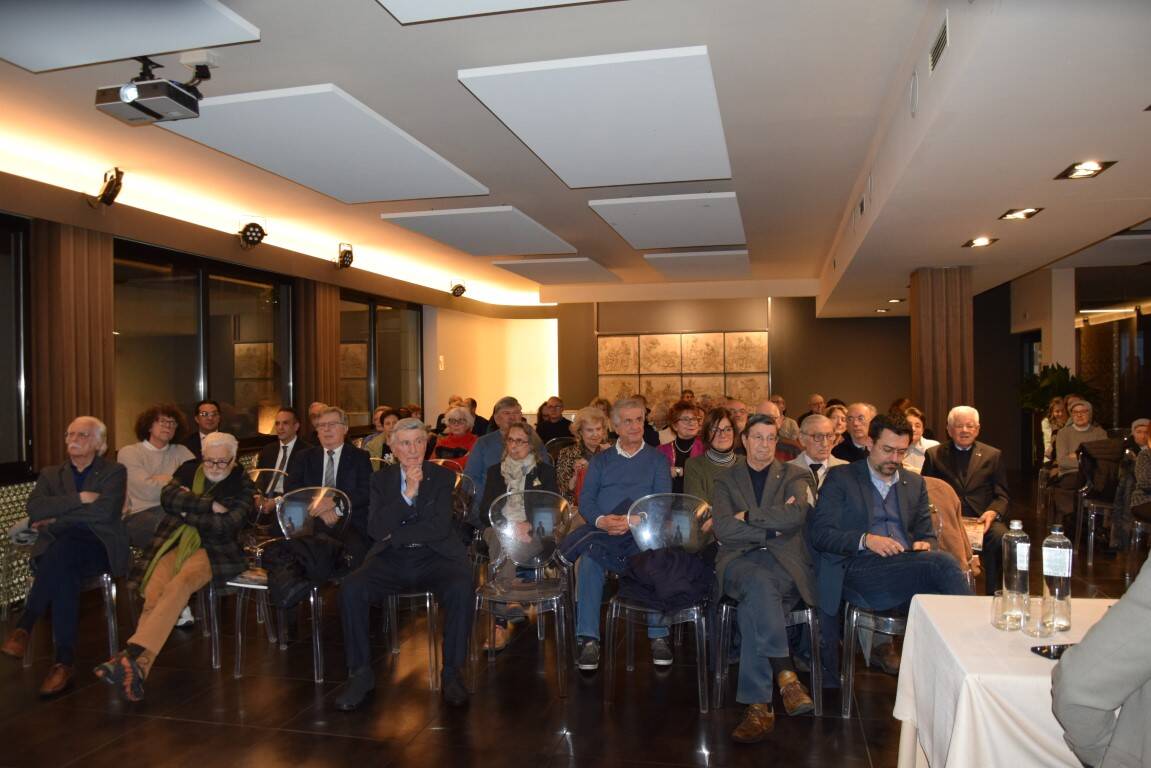 Cala il sipario a Legnano su “L’incantesimo della nostalgia”,  a cura di Pasquale Antonio