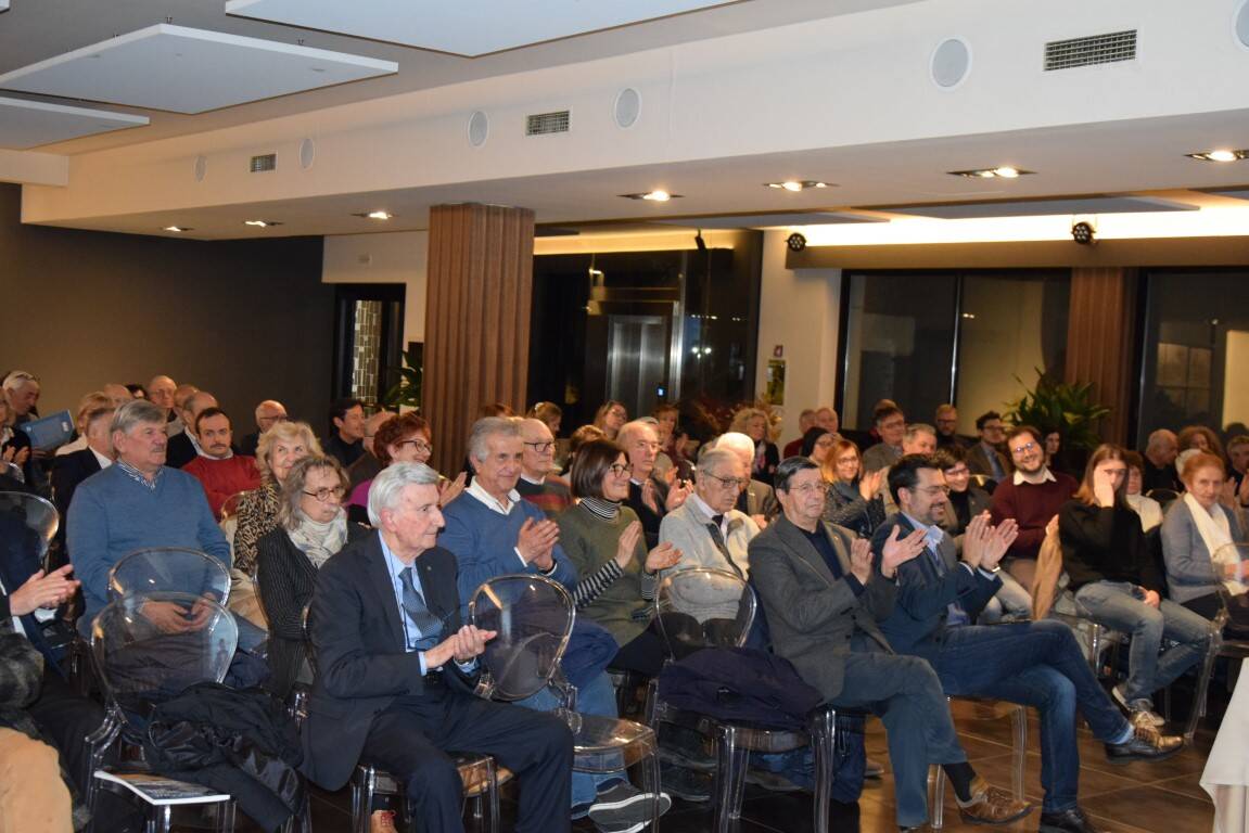 Cala il sipario a Legnano su “L’incantesimo della nostalgia”,  a cura di Pasquale Antonio