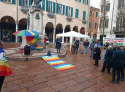 Stop a tutte le guerre, la manifestazione in centro a Varese
