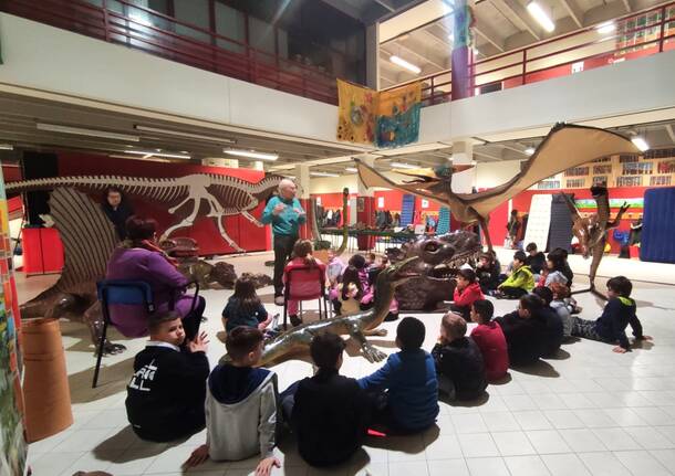 Dinosauri alla scuola Parini di Cassano Magnago