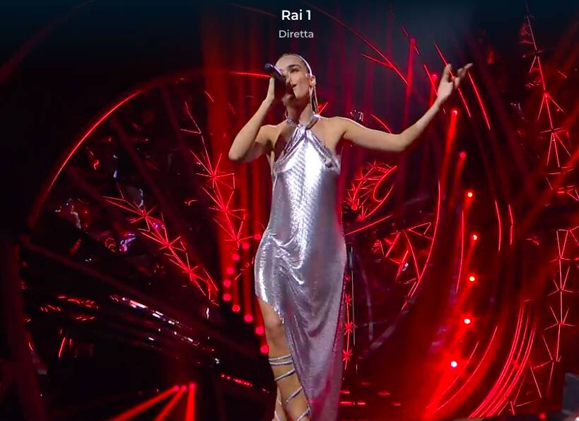 Clara alla finale di Sanremo 2024