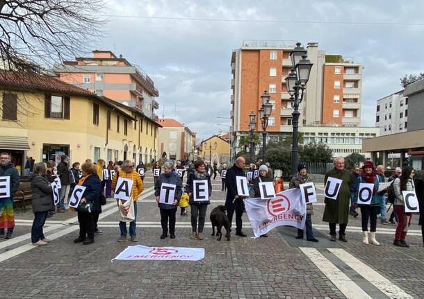 "È tempo di fare la pace", a Saronno la manifestazione per il cessate il fuoco in Palestina e Ucraina