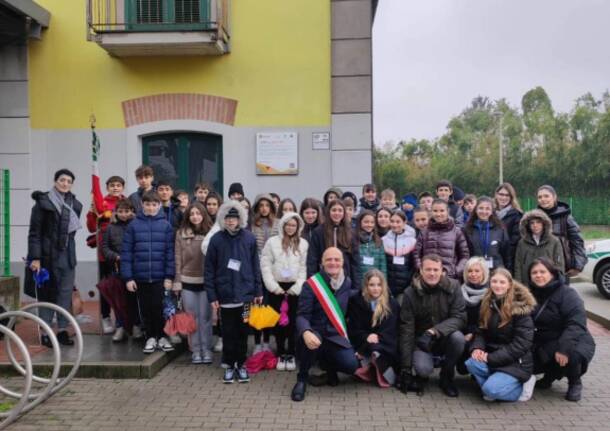 Inaugurata la pietra d’inciampo dedicata a Umberto Guasconi a Ceriano Laghetto