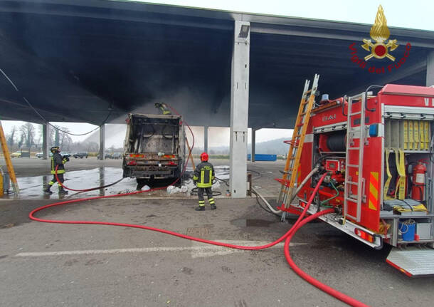 incendio Borgo Ticino