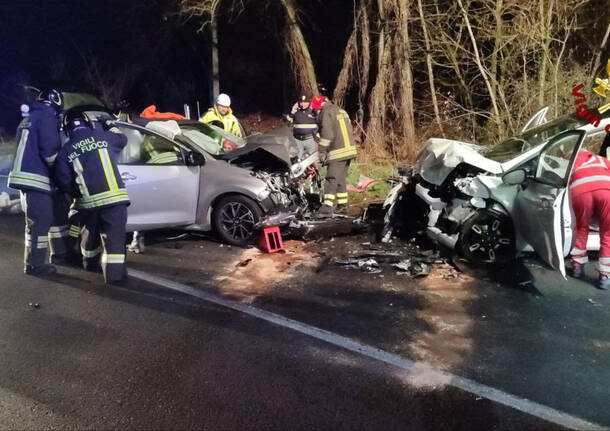 incidente oleggio frontale 