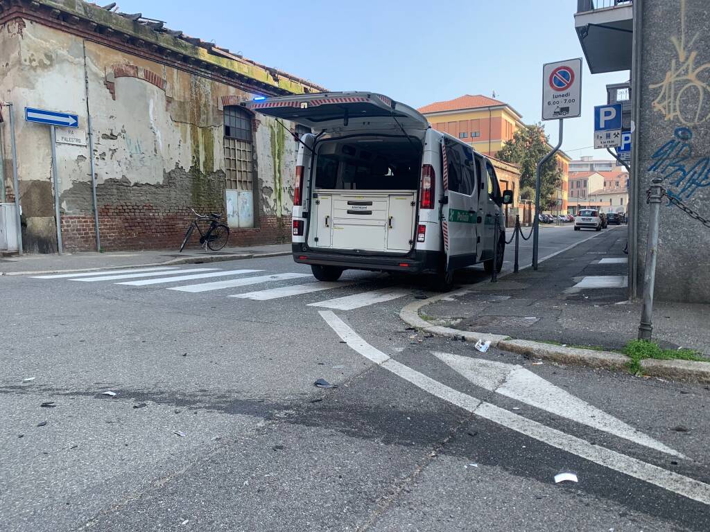Incidente stradale via Marsala via Palestro Gallarate 