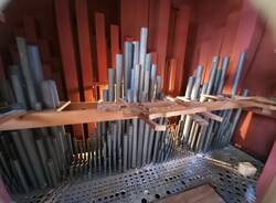 L'organo della chiesa di i Marnate smontato e rimontato