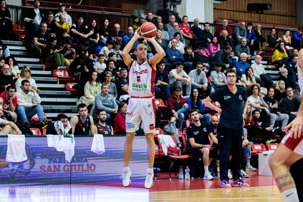 La sfida tra Legnano e Salerno nelle foto di Ermanno Gallo