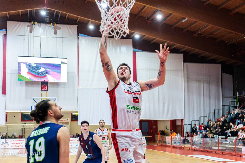 La sfida tra Legnano e Salerno nelle foto di Ermanno Gallo