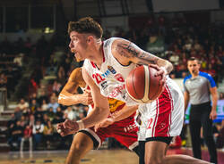 Le foto di Openjobmetis Varese - Carpegna Pesaro 91-80