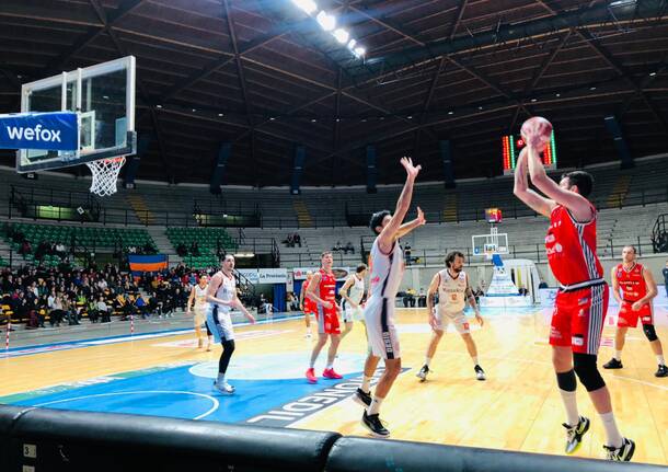 Legnano Basket sfida Desio - Foto di Bernasconi