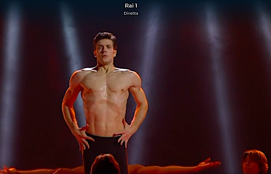 Roberto Bolle incanta Sanremo 2024