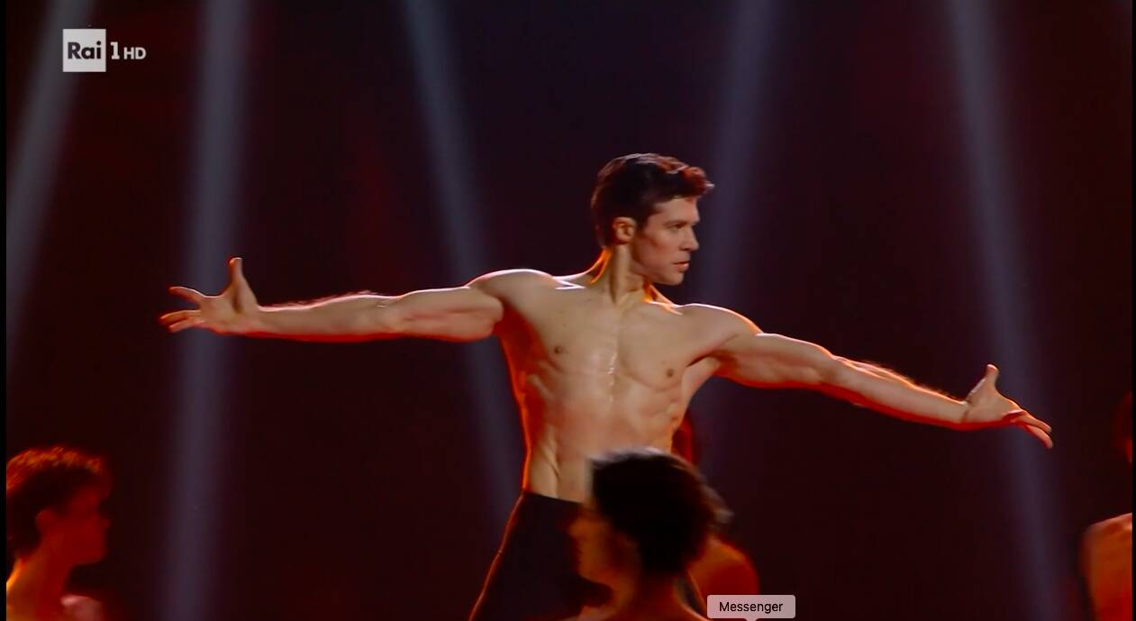 Roberto Bolle incanta Sanremo 2024