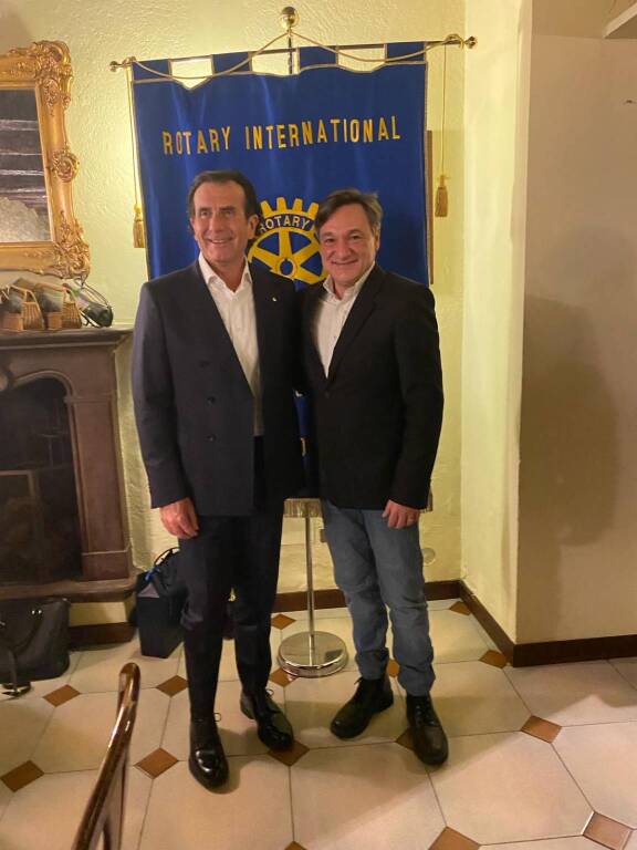 Serata Speciale al Rotary Parchi: Fabio Caressa, Ospite d'Eccezione