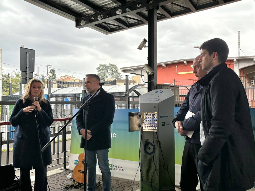 Un palco per gli artisti di strada alla stazione Nord di Varese