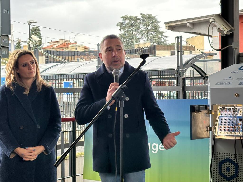 Un palco per gli artisti di strada alla stazione Nord di Varese