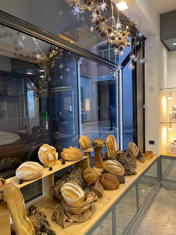Varese saluta il Panificio Piatti, dopo 53 anni lo storico negozio cambia gestione
