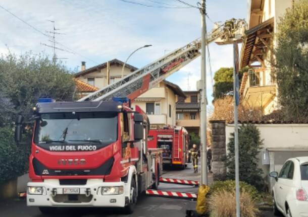 vigili del fuoco a Canegrate 