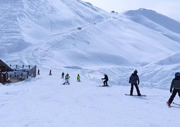 Alunni scuola in montagna