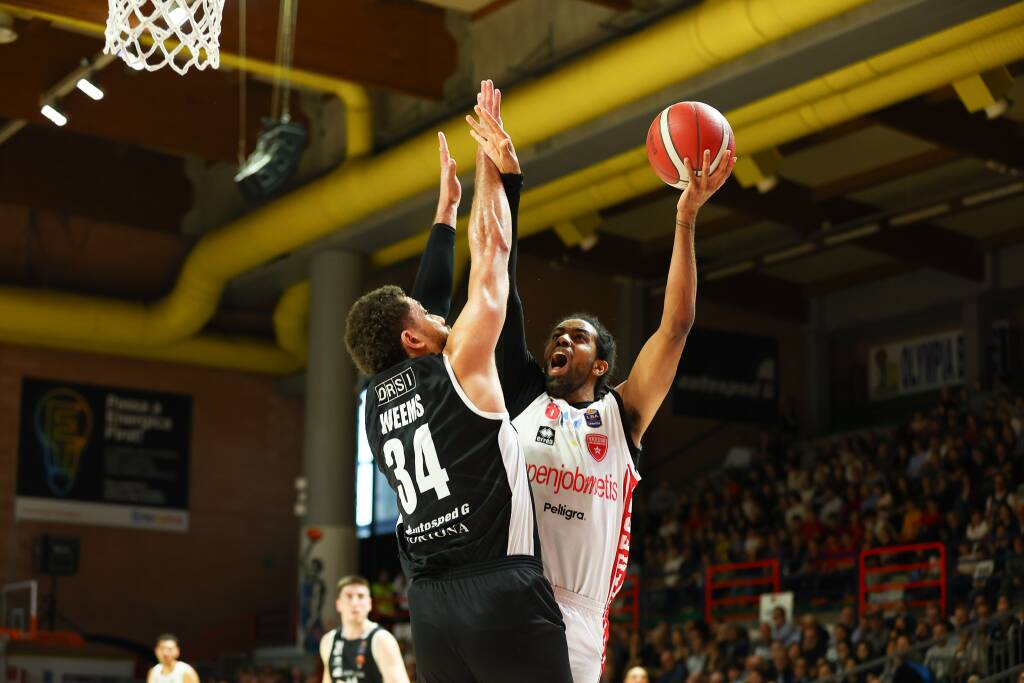 Bertram Tortona - Pallacanestro Varese