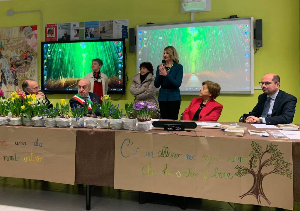 Bisuschio - L'intitolazione dell'Aula magna a Calogero Marrone