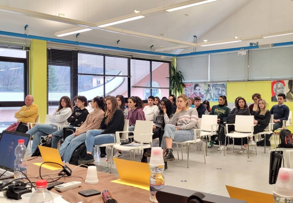 Bisuschio - Orientamento scolastico all'Isis Valceresio con il Rotary