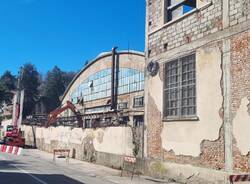 Cade il muro intorno all'ex Aermacchi di Varese